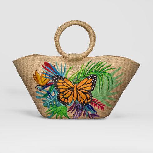 Mariposa con flores